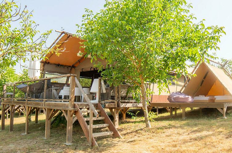 Geniessen Sie die Ruhe und den Frieden in der Desert Lodge, einem Safarizelt mit eigenem Sanitaerbereich, im idyllischen Bevagna in Umbrien.