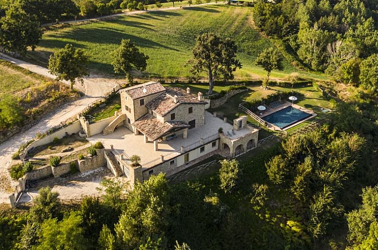 Vakantiehuisje in Castelraimondo