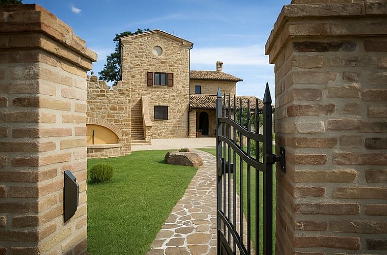 Vakantiehuisje in Castelraimondo