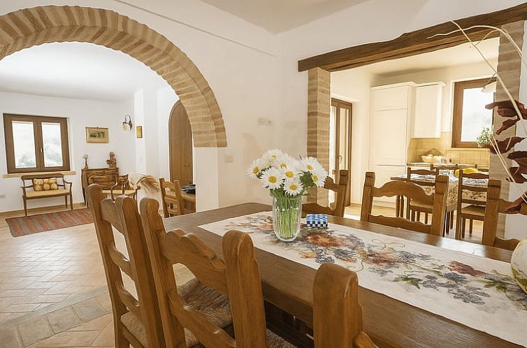 Vakantiehuisje in Castelraimondo