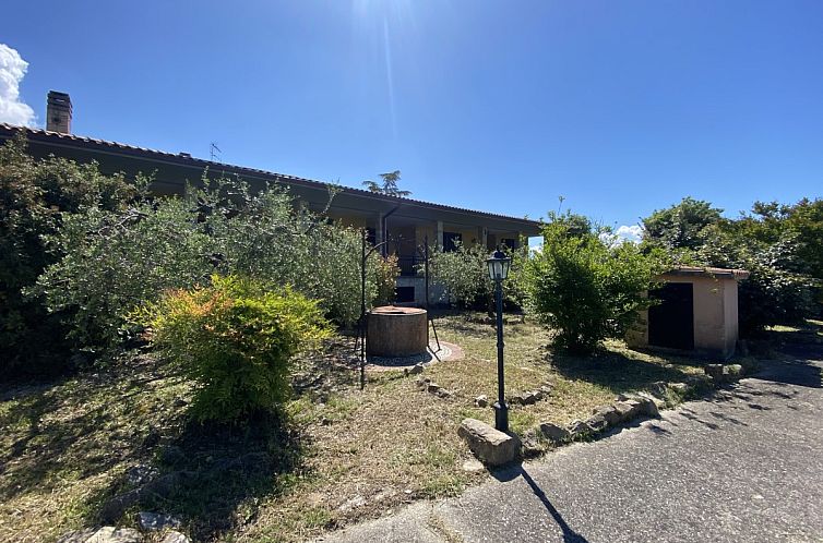 Vrijstaande woning in Terni