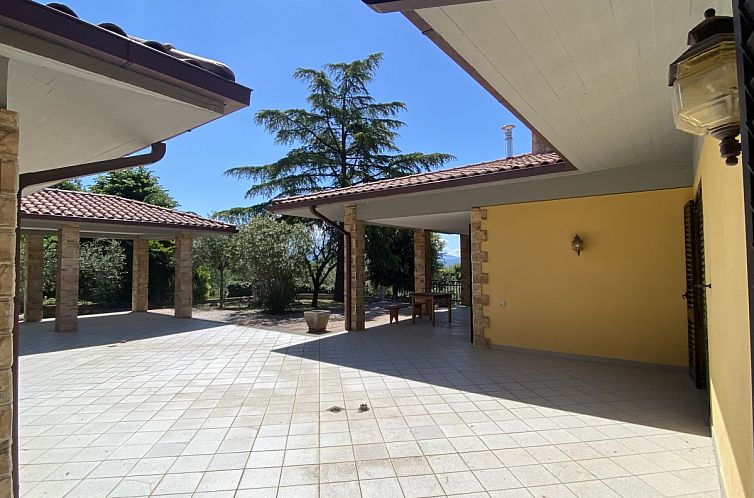 Vrijstaande woning in Terni