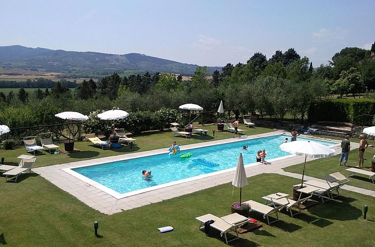 Appartement in Castiglione Del Lago mit Garten, Grill und Te
