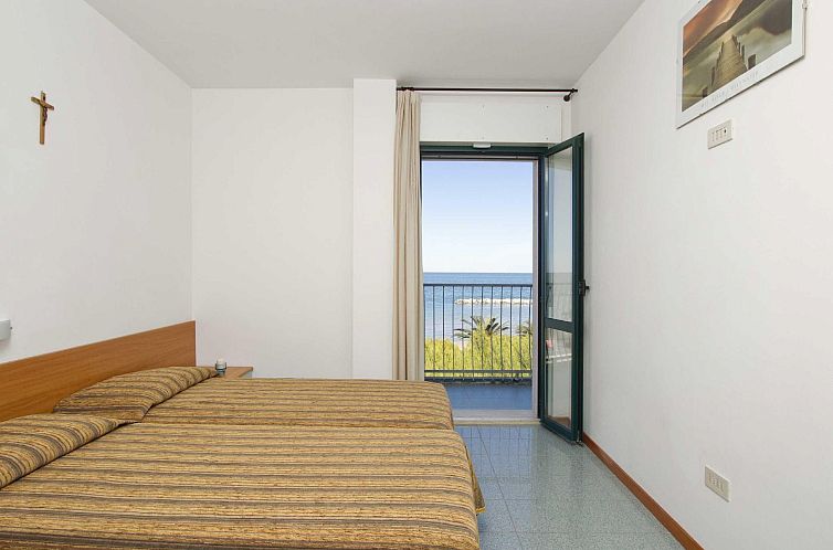 Appartement Appartement mit Garten und Meerblick