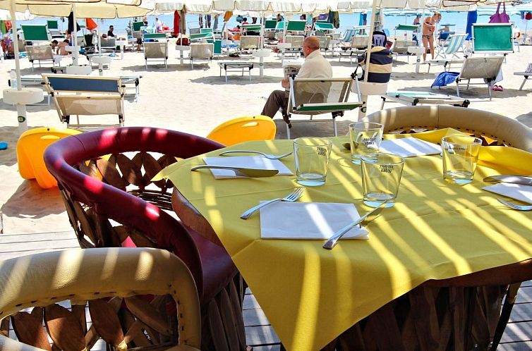 Appartement Appartement mit Garten und Meerblick