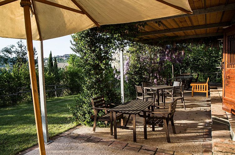 Vakantiehuis Haus in Ostra mit privatem Pool