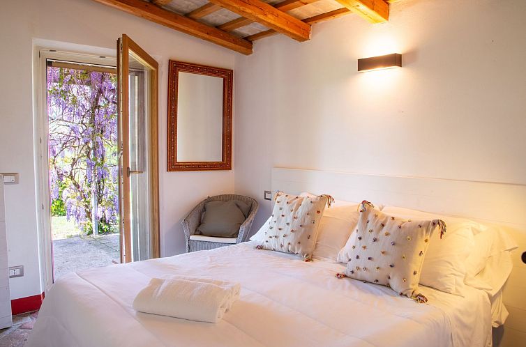Vakantiehuis Haus in Ostra mit privatem Pool