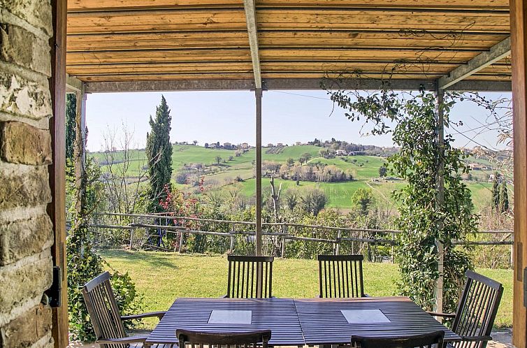 Vakantiehuis Haus in Ostra mit privatem Pool