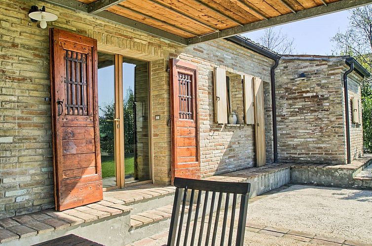 Vakantiehuis Haus in Ostra mit privatem Pool