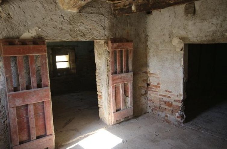 Vrijstaande woning in Ostra