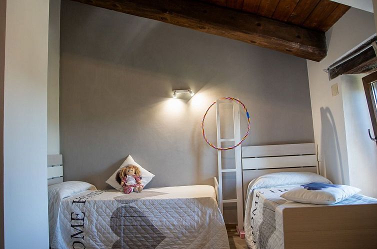 Vakantiehuis Villa mit privatem Pool in der Nähe des Dorfes