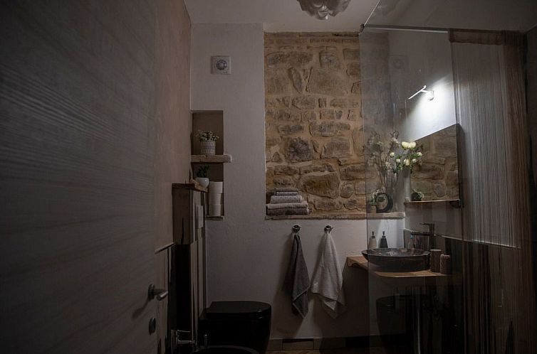 Vakantiehuis Villa mit privatem Pool in der Nähe des Dorfes