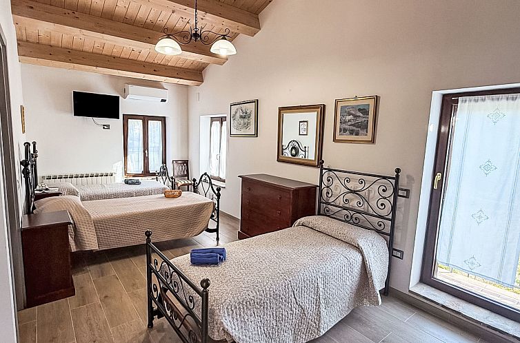 Vakantiehuis Ferienvilla mit privatem Pool und Whirlpool