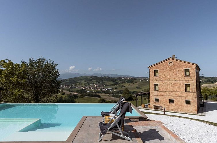 Vakantiehuis Villa mit privatem Pool und Wellnessbereich