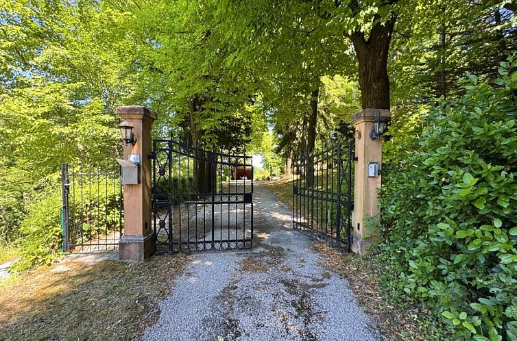 Vrijstaande woning in Arcevia