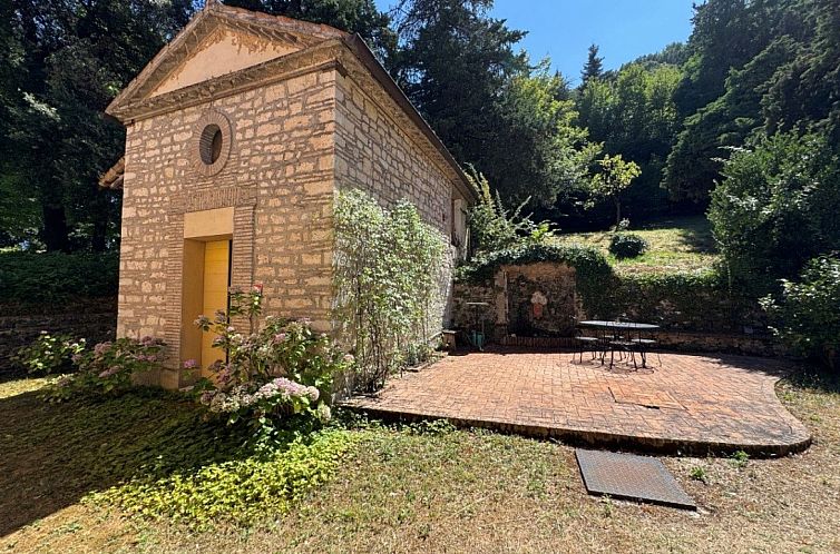 Vrijstaande woning in Arcevia