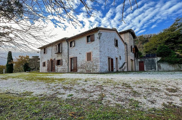 Vrijstaande woning in Cagli