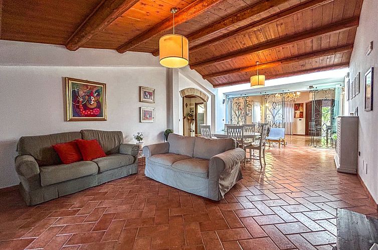 Vrijstaande woning in Cagli