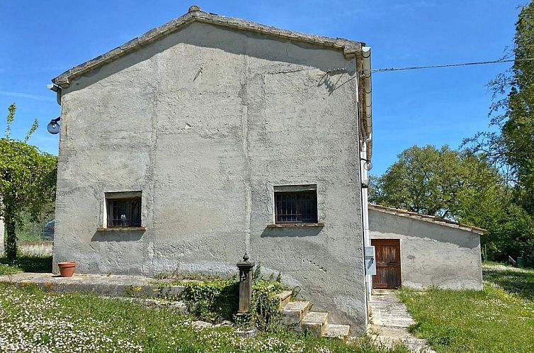 Vrijstaande woning in Loretello