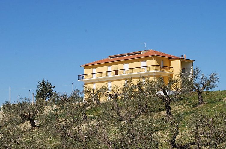 Appartement Residenz Borgo Offida mit großem Garten