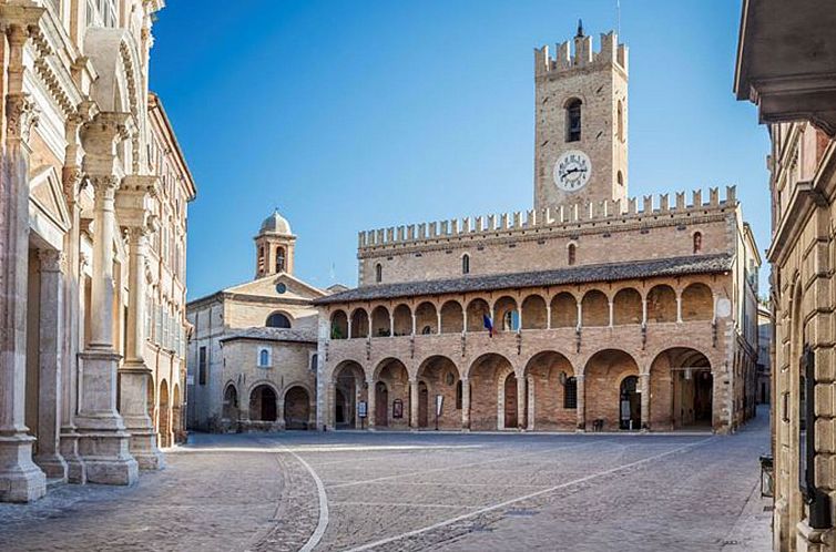 Appartement Residenz Borgo Offida mit großem Garten
