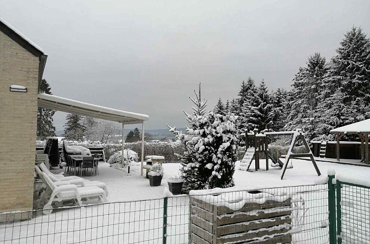 Luxe 11 persoons vakantiehuis in de Ardennen - met zwembad,