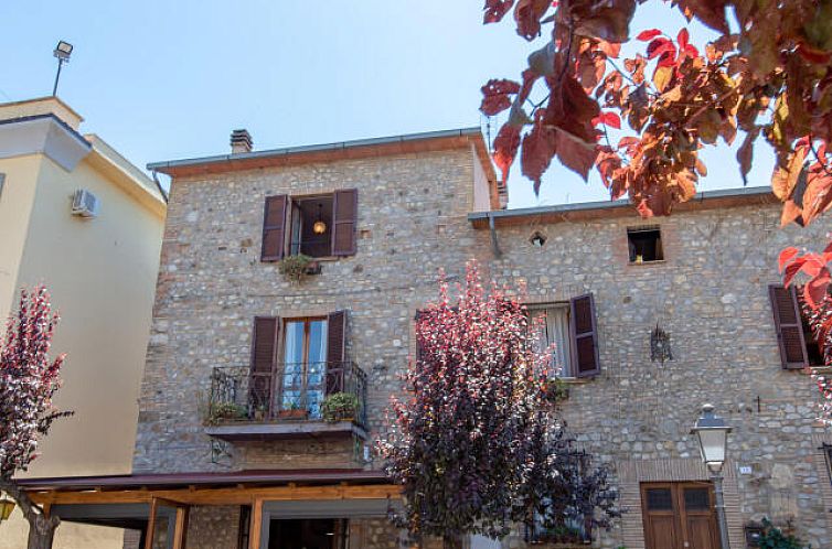 Vrijstaande woning in Fabro