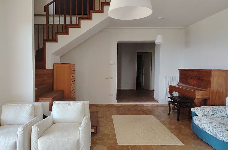 Vakantiehuis Ferienvilla casaRegina bb mit Panoramablick auf