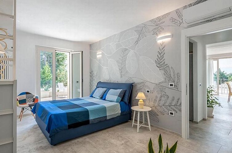 Vakantiehuis Villa Montefalcone, Außen- und Innenpool