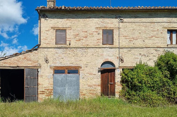 Guest house 09647606 - Holiday property Umbria / Marché - Vrijstaande woning in Loro Piceno