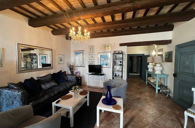 Vrijstaande woning in Fratte Rosa