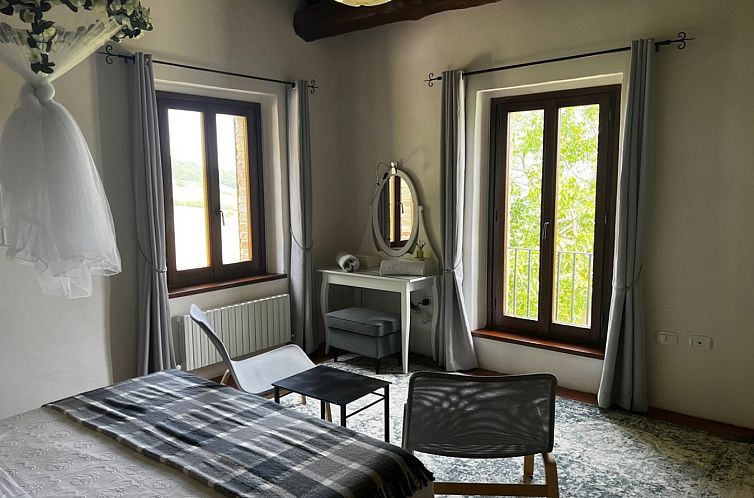 Vrijstaande woning in Fratte Rosa