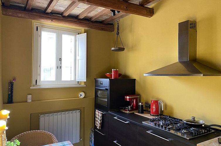 Geschakelde woning in Fratte Rosa