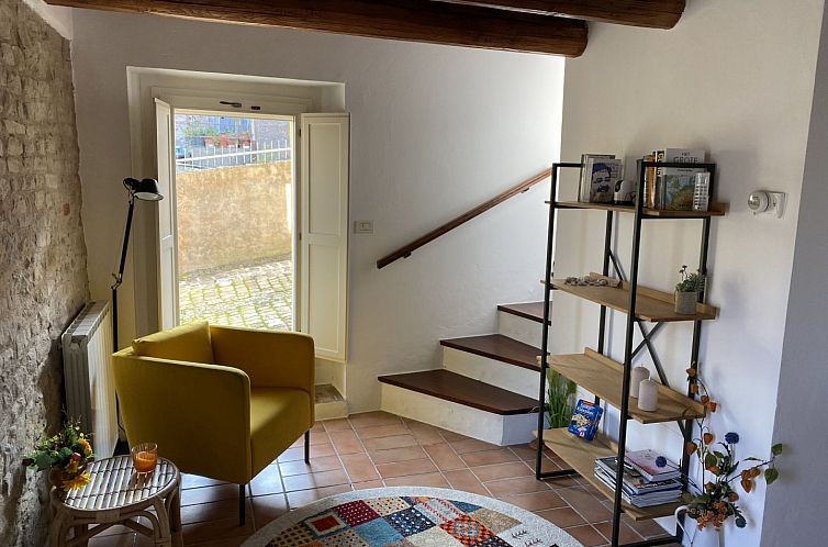 Geschakelde woning in Fratte Rosa