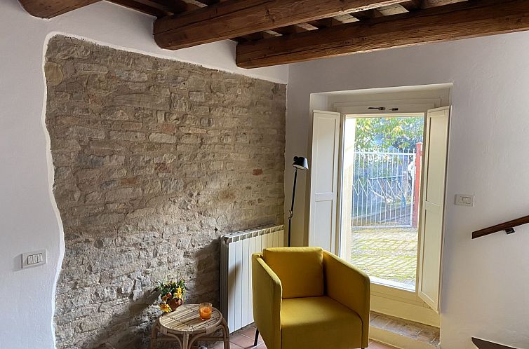 Geschakelde woning in Fratte Rosa