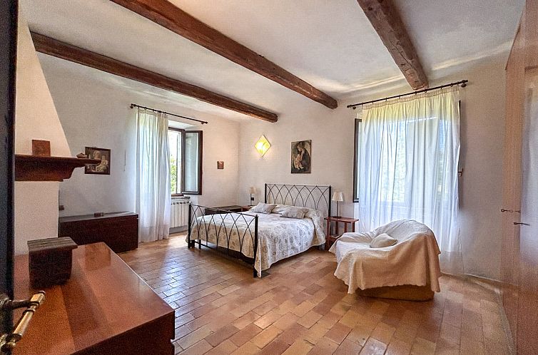 Vrijstaande woning in Urbino