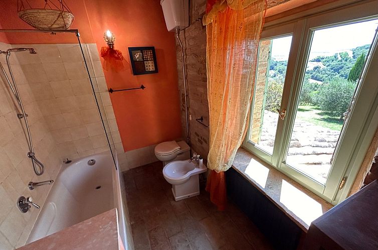 Vrijstaande woning in Fano