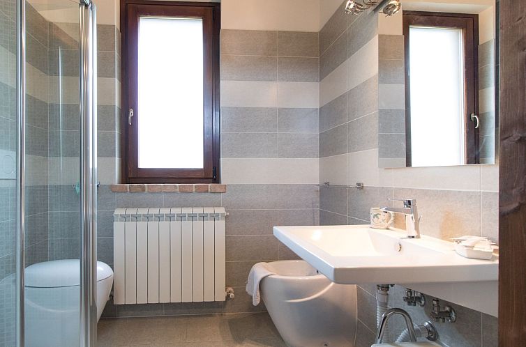Appartement Wohnung 'La porcilaia' mit Privatparkplatz