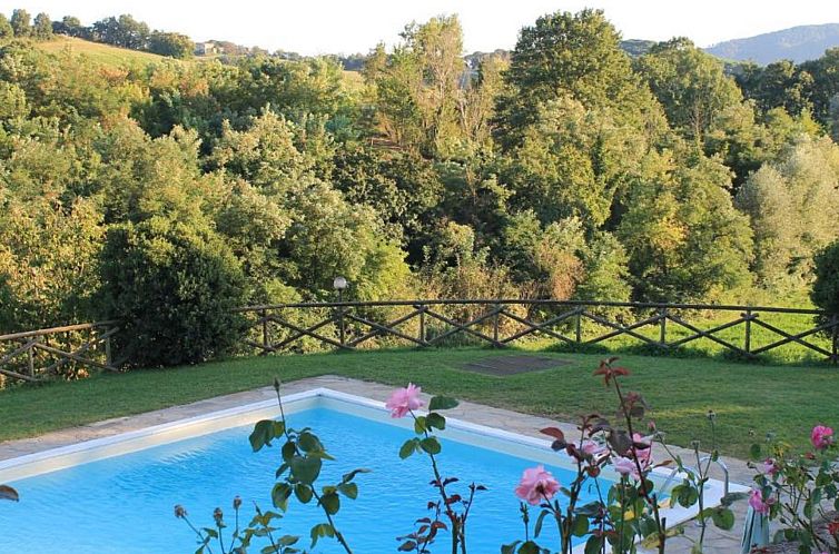 Appartement Rustikale Eleganz mit Blick auf die umbrische La