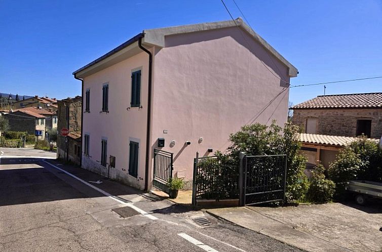 Vakantiehuis Casa Tuoro Sul Trasimeno in Umbrie, Italie, biedt een serene sfeer en prachtige ligging in Tuoro sul Trasimeno.