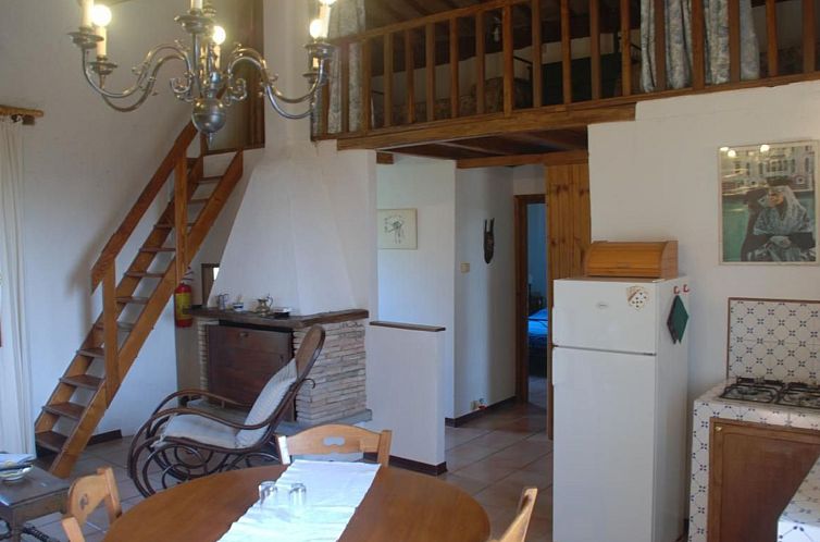 Appartement Unabhaengige Wohnung in Amelia mit Grill und Gar