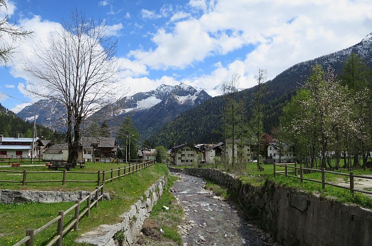 Appartement Wohnung in Roco Country Centre 4