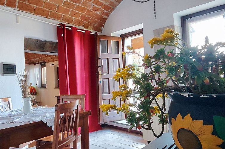 Appartement Wohnung in Brusasco mit Garten, Terrasse und Gri