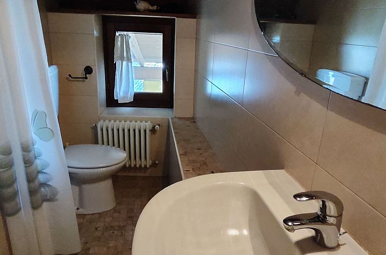 Appartement Wohnung in Brusasco mit Garten, Terrasse und Gri