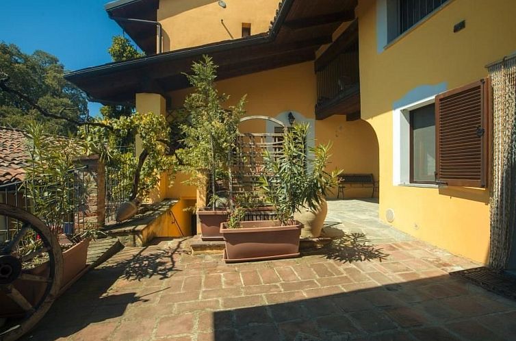 Appartement Wohnung in Brusasco mit Garten, Terrasse und Gri