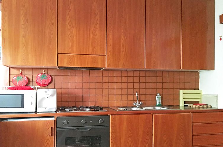 Appartement Lo Scoiattolo' Wohnung mit privatem Garten