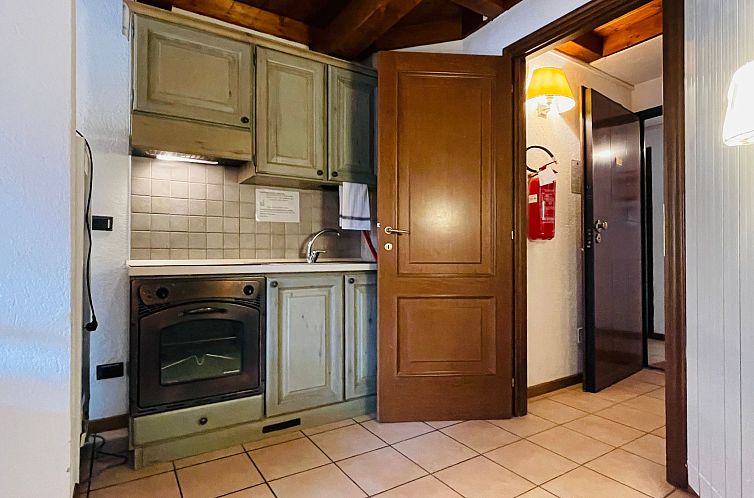 Appartement Zwei-Zimmer-Wohnung im Dachgeschoss 4 p. l. Vill