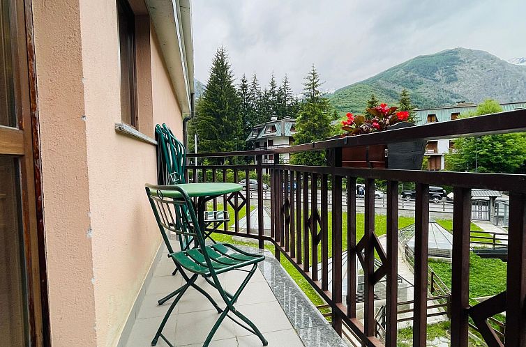 Appartement Zwei-Zimmer-Wohnung im Dachgeschoss 4 p. l. Vill