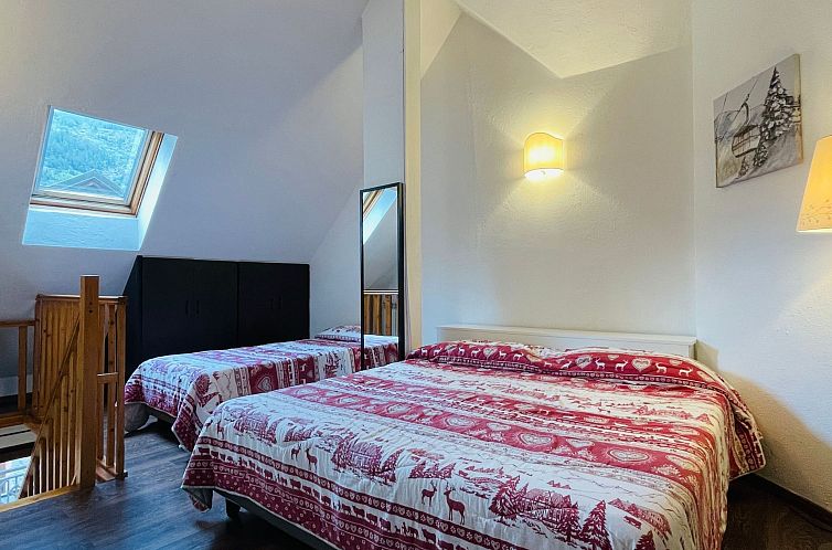 Appartement Zwei-Zimmer-Wohnung im Dachgeschoss 4 p. l. Vill