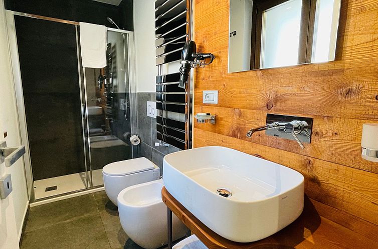 Appartement Zwei-Zimmer-Wohnung 4 p.l. Villa Linda